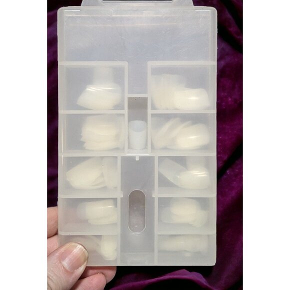 Faux Nails And Tips Bundle - Picture 4 of 14